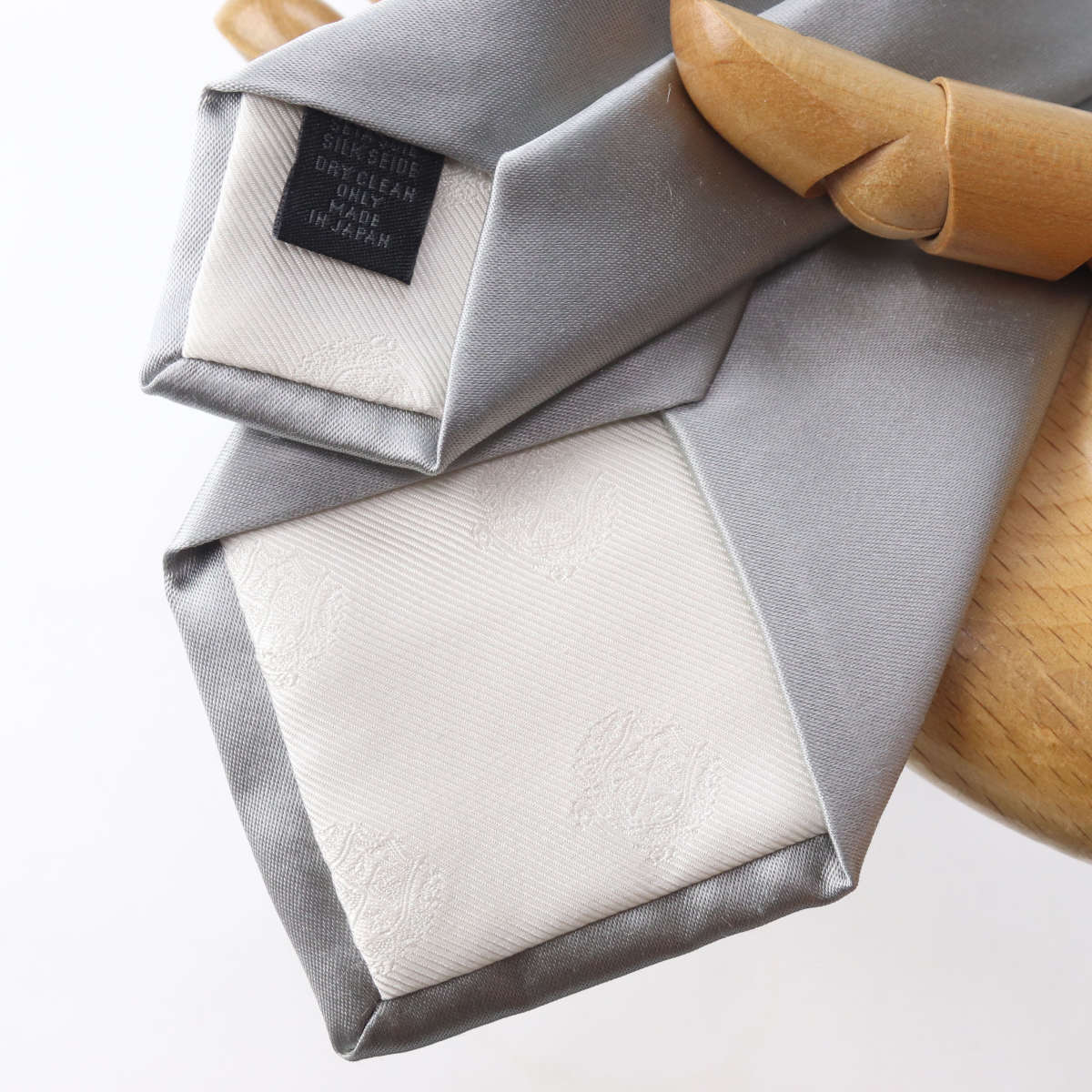 ネクタイ ウィンザーノット フォーマルタイ サテン無地 シルバーグレー